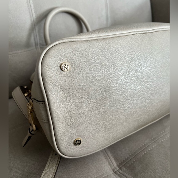 Tory Burch Pebbled Leather Bag - Picture 2 of 10